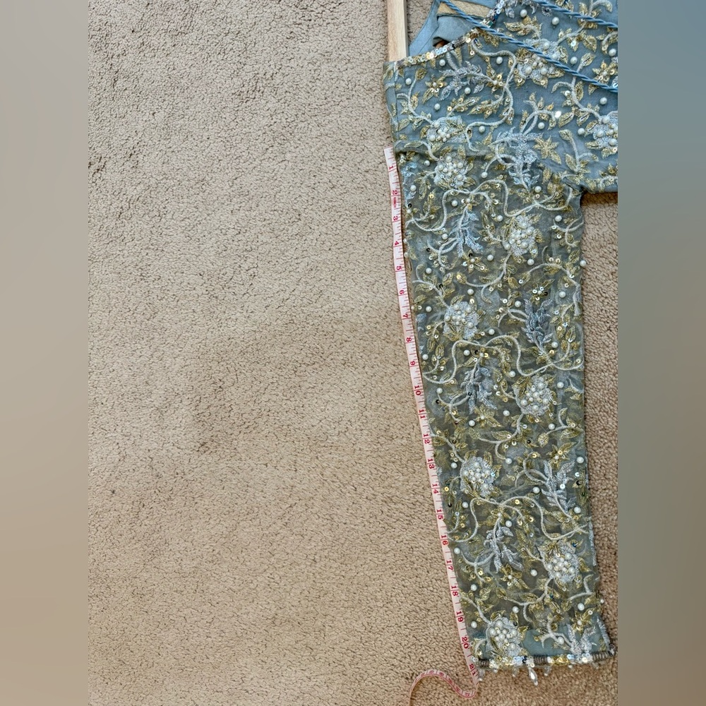 Fatima khan EMBROIDERED SILVER GREY shalwar kameez - Picture 10 of 13